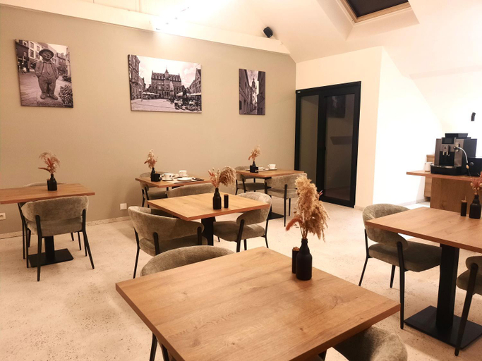 Food & Drinks 3, Hotel Hallensis, Vlaams Brabant