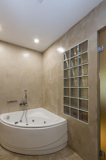 Bathroom 4, Suites Syngrou Fix, Attica