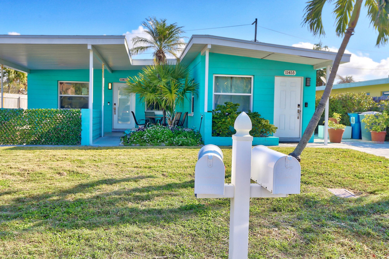 Exterior & Views 2, Shore Thing, Pinellas