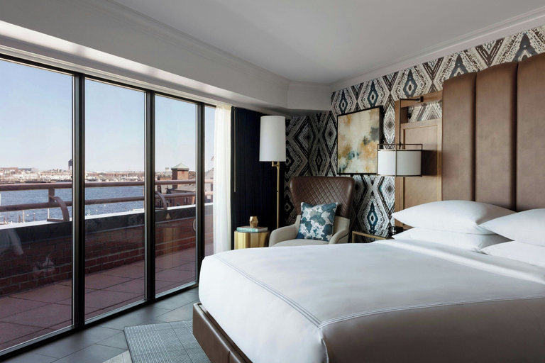 Bedroom 3, Boston Marriott Long Wharf, Boston