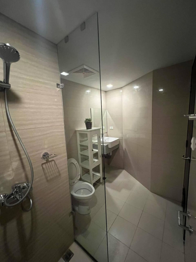 Bathroom, BAYSHORE RESIDENTIAL RESORT 2 PHASE 1, Parañaque