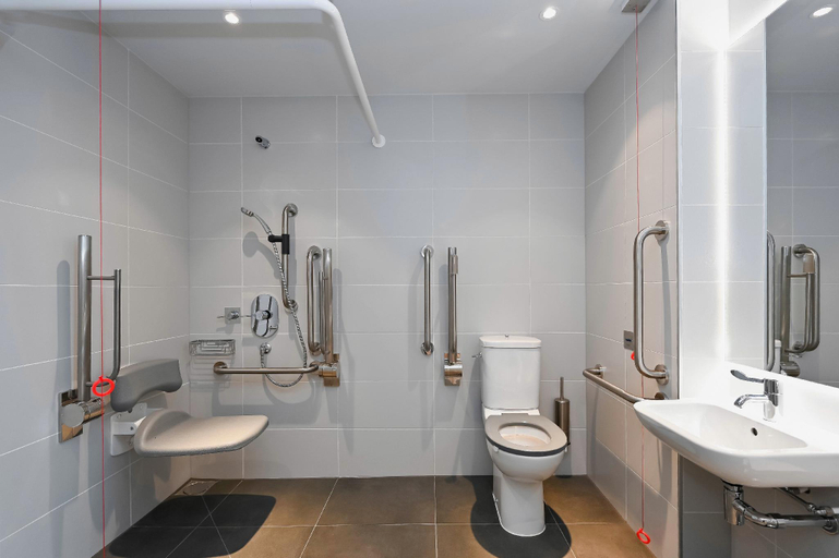 Bathroom 4, Staycity Aparthotels Dublin City Quay, Dublin