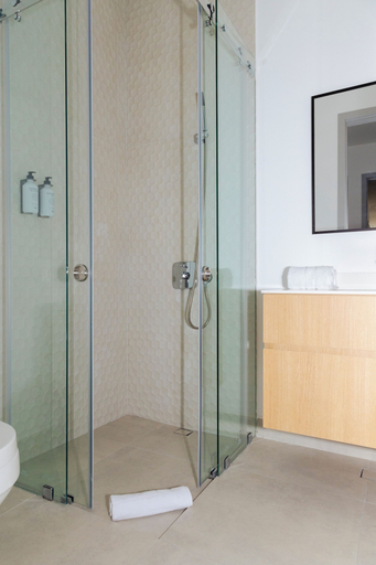 Bathroom, Top Rentals Qorner, Quito