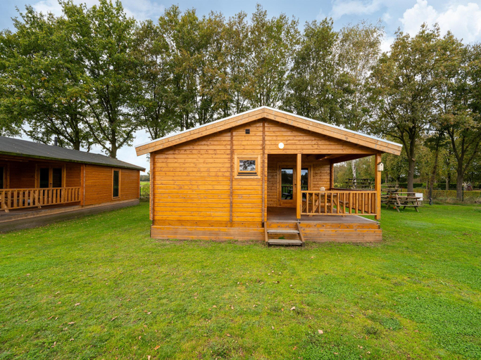 Others 3, Chalet in Brabant near Nature Reserves, Valkenswaard
