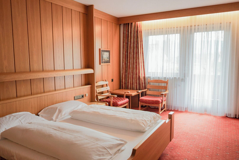 Bedroom 4, Schwarzer Adler, Bolzano