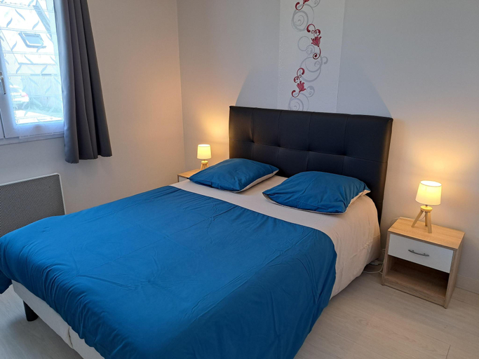 Bedroom 2, Holiday Home in Guisseny near Beaches, Finistère