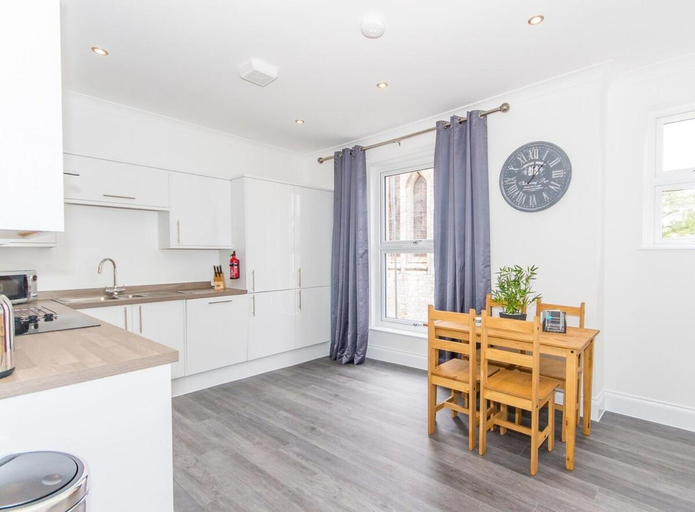 Others 5, 2 Bed- Nelson by Pureserviced, Plymouth