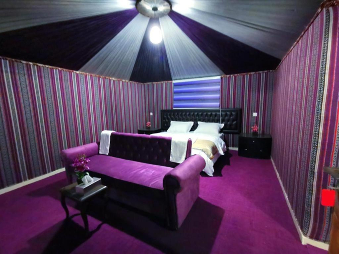 Bedroom 2, Rum Honeymoon Camp, Quaira