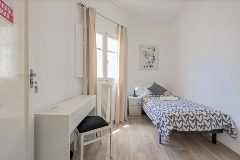 Bedroom 4, TENERIFE URBAN ROOMS, Santa Cruz de Tenerife