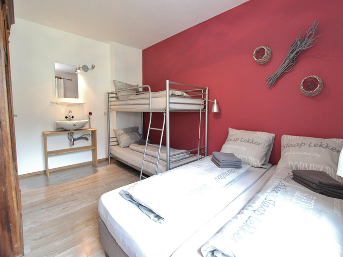 Others 4, Chalet in Leogang near Ski Slopes, Zell am See