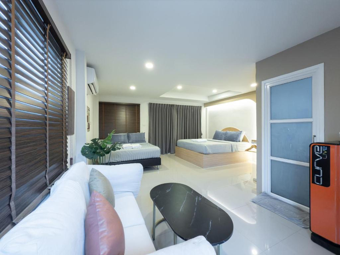 Bedroom 3, The Seathru Kohlarn, Pattaya