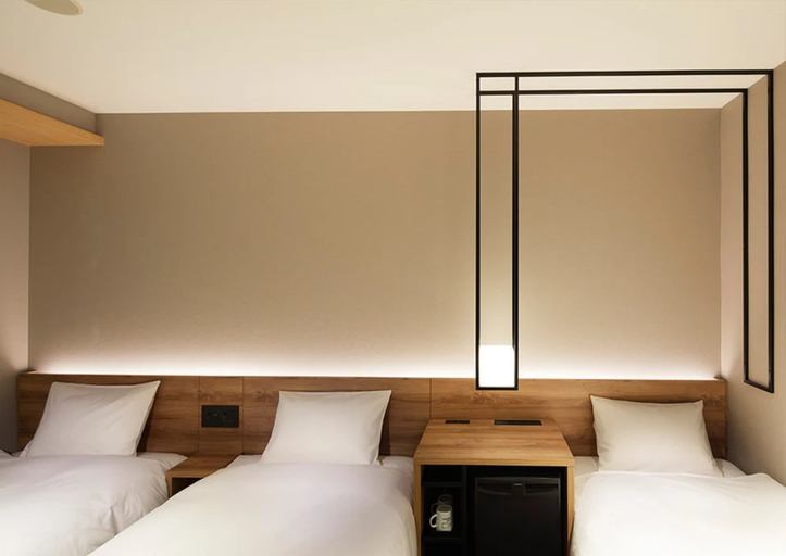 Bedroom 3, hotel androoms Shin-Osaka, Osaka
