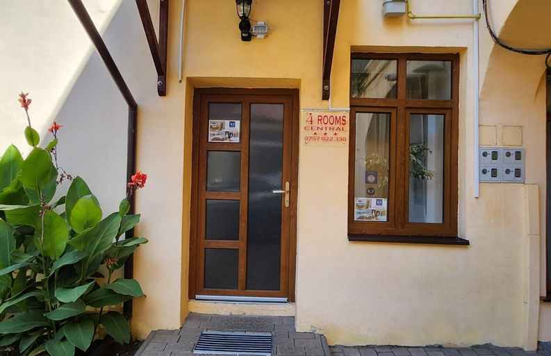 Others 5, 4Rooms Central Sibiu, Sibiu