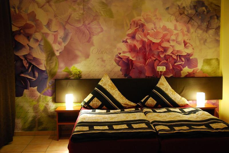 Bedroom 4, Hotel zum Schwan, Euskirchen
