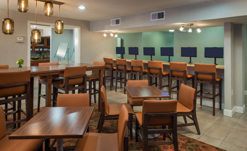 Food & Drinks 2, Hyatt House Houston West Energy, Houston