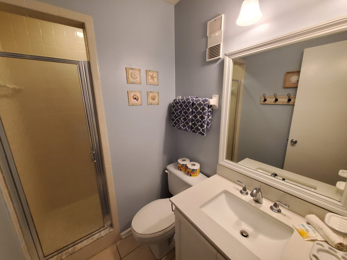 Bathroom 4, Summerhouse 433, Saint Johns