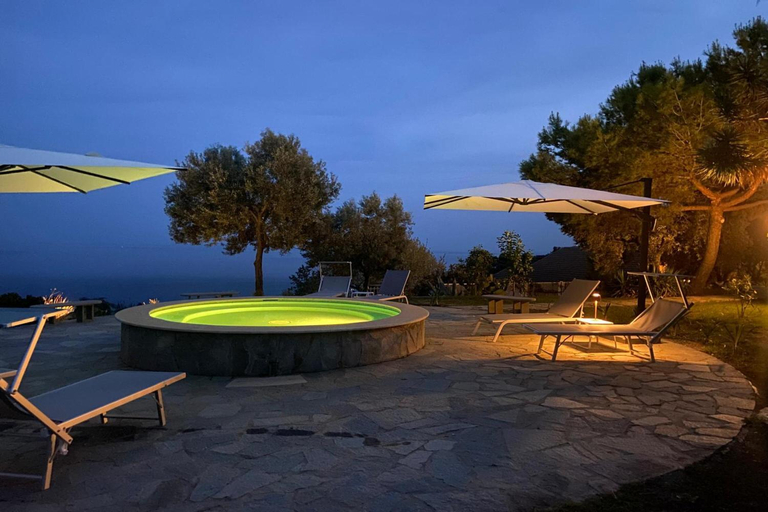 Sport & Beauty 2, Villa Luce del Sol with Pool, Savona