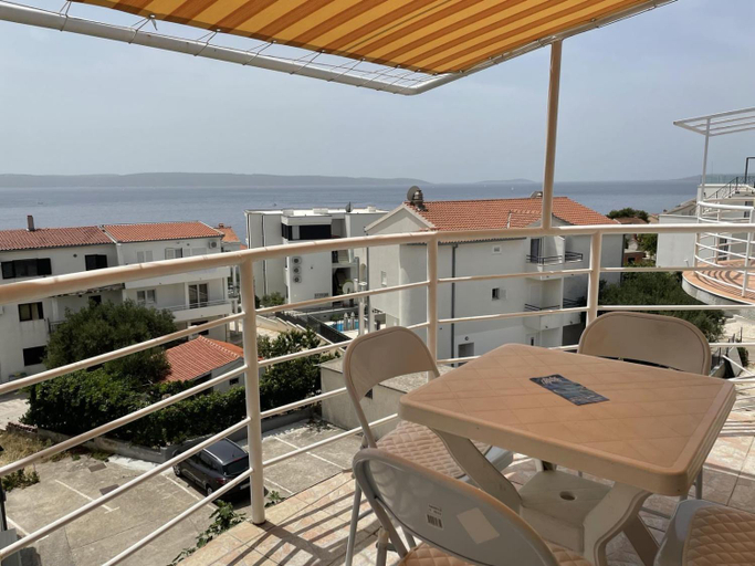 Others 5, Apartments Papic, Okrug