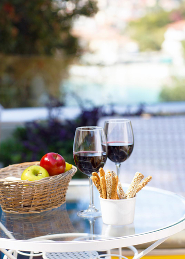 Food & Drinks 5, Villa Rossa, Epirus