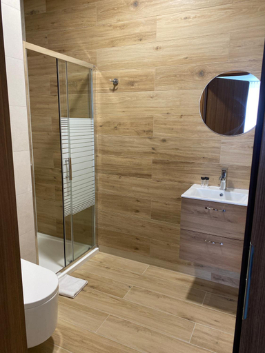 Bathroom 2, E-Hotel Lodz, Zgierz