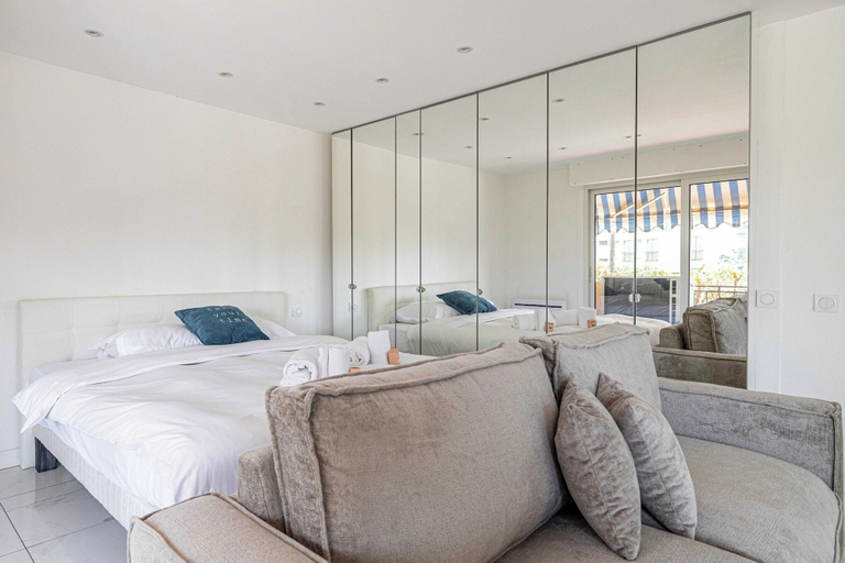 Room 2, Modern and Cosy Studio- AC- 4P- Cannes, Alpes-Maritimes