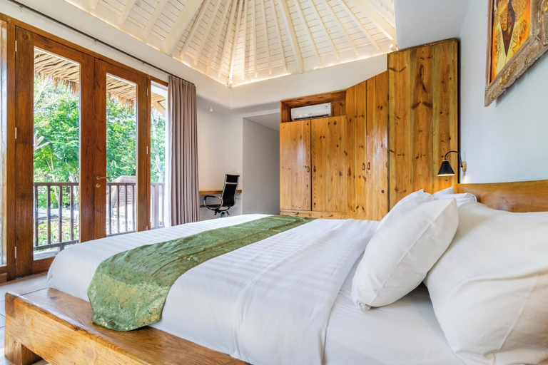 Bedroom 2, Peaceful Luxe Villa near Beach in Pecatu, Badung