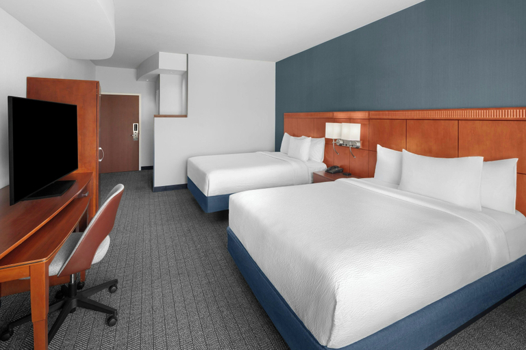 Bedroom 4, Courtyard by Marriott Santa Clarita Valencia, Los Angeles