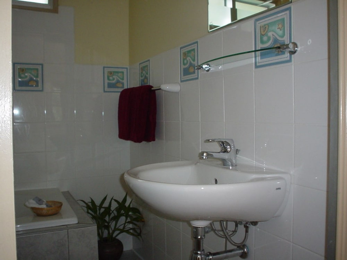 Bathroom 4, Phangan Rainbow Bungalows, Ko Phangan
