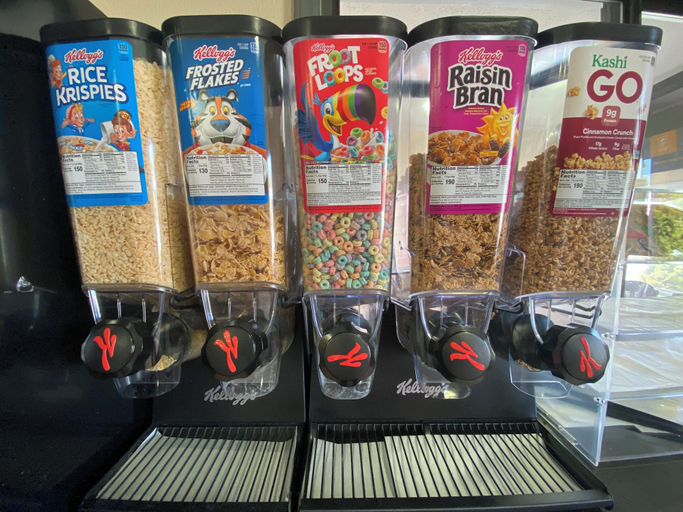 Food & Drinks 5, Super 8 by Wyndham Hillsville, Carroll