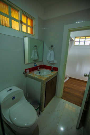 Bathroom 2, Hotel Terra Belen, Anserma