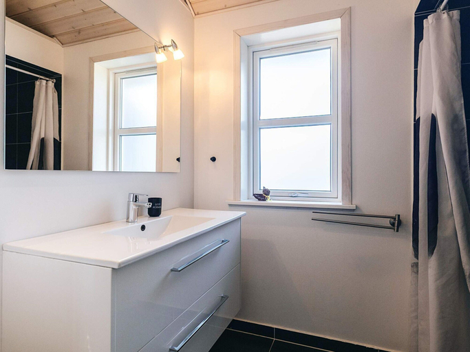 Bathroom 3, 5 Star Holiday Home in Hadsund, Mariagerfjord