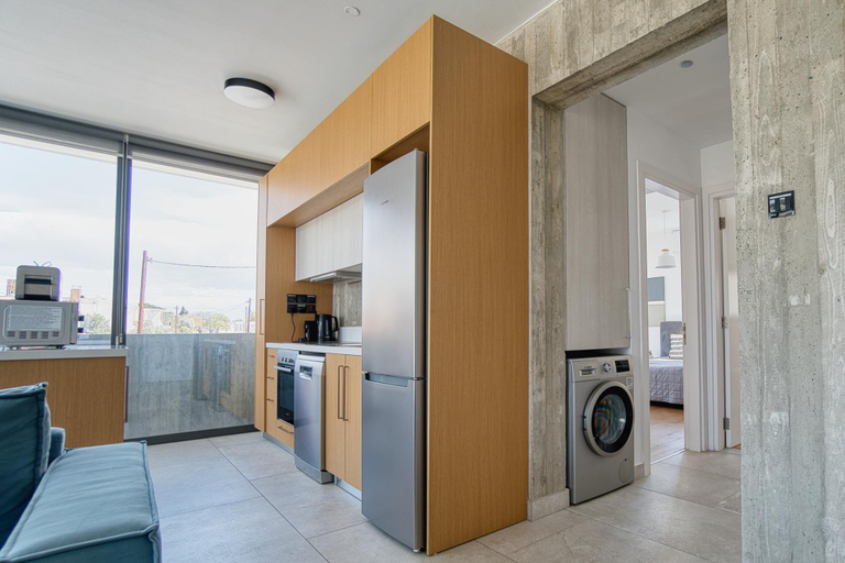 Others 4, Avenue 101 2 BED