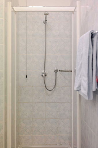 Bathroom 2, Hotel Serenity in Ventimiglia, Imperia
