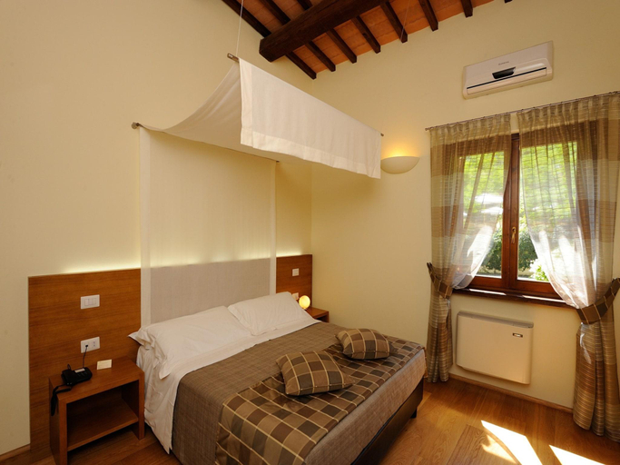 Bedroom 2, Apartment in Umbria with Pool and Sauna, Perugia