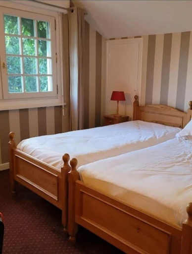 Bedroom 2, Auberge des Chasseurs, Ain