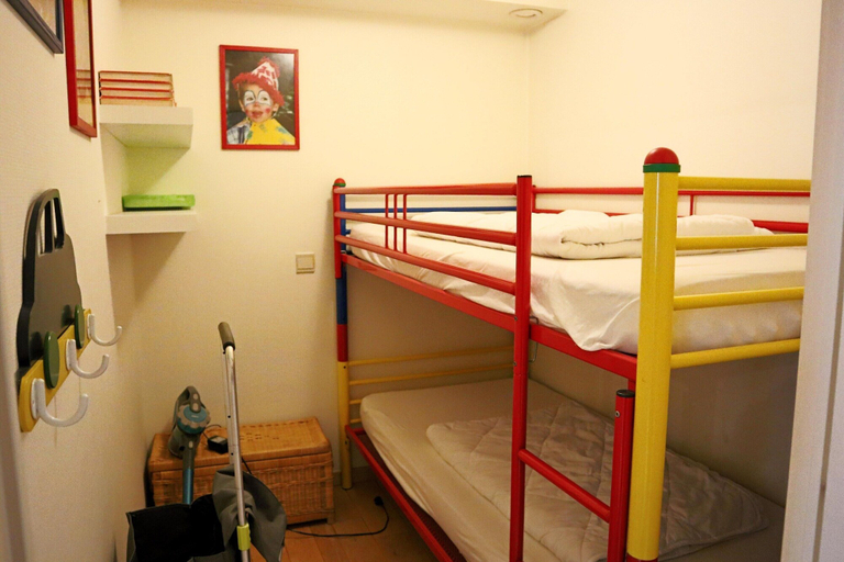 Room 2, Attic Apartment in Nieuwpoort by the Beach, West-Vlaanderen