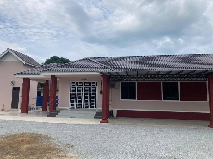 Exterior & Views 4, Zana Homestay, Pasir Putih