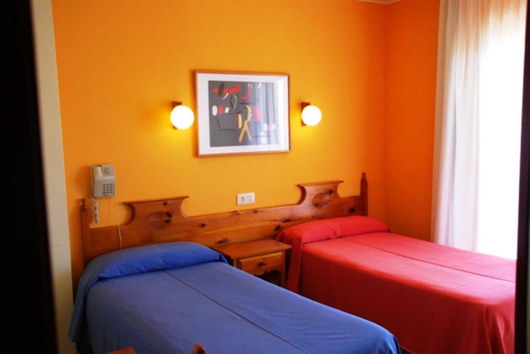 Bedroom 4, Stella Maris, Girona