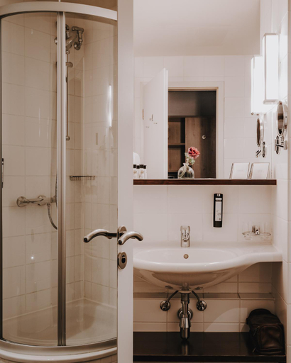 Bathroom 4, ABION Spreebogen Waterside Hotel Berlin, Berlin
