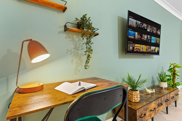 Others 5, Azalea Apartment: home comforts by the river, London