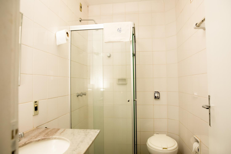 Bathroom, Central Plaza Hotel Tupa, Tupã