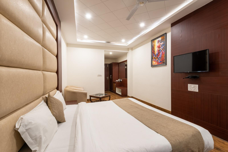 Bedroom 3, Shining hills by Lawrence Hotels , Dehradun