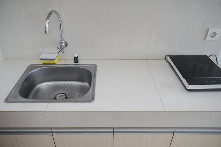 Others 5, Cozy Living Studio Apartment Springwood Residence near IKEA Alsut, Tangerang