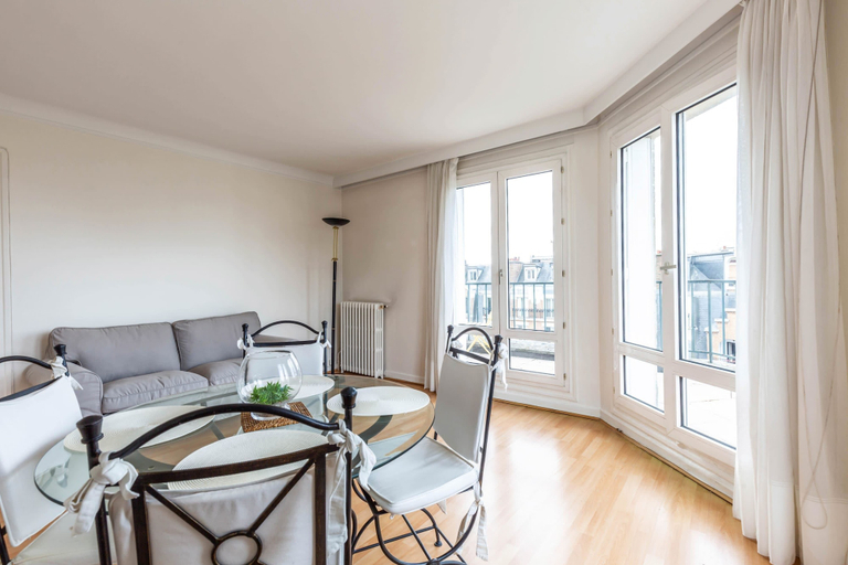 Room 5, Amiral View Great 1 Bedroom Apartment in Paris, Paris