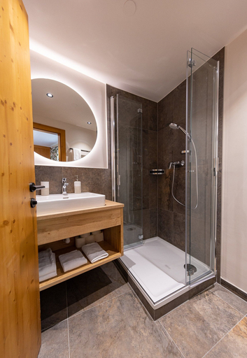 Bathroom 4, Appartements Fürstauer by we rent, Zell am See