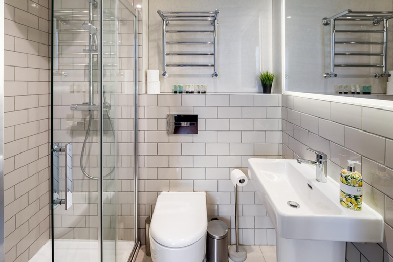 Bathroom 5, Notting hill house hotel, London