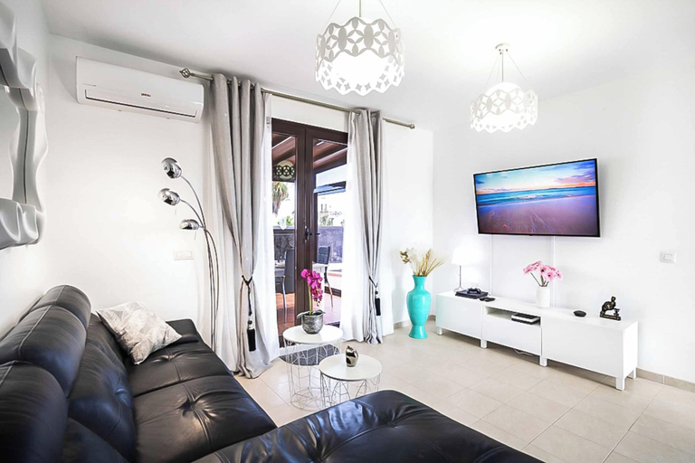 Others 5, Villa Perla, Las Palmas