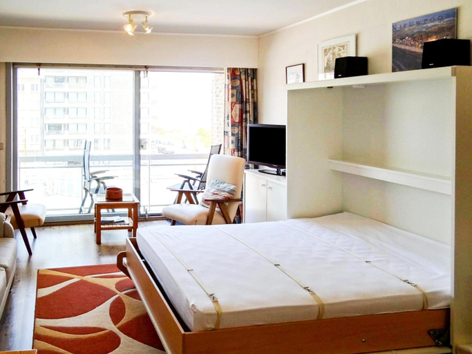 Bedroom 2, Apartment in Nieuwpoort With sea View, West-Vlaanderen