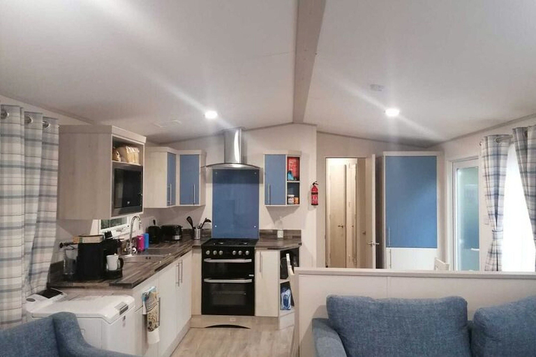 Others 5, Chalet in Renesse near Sandy Beaches, Schouwen-Duiveland