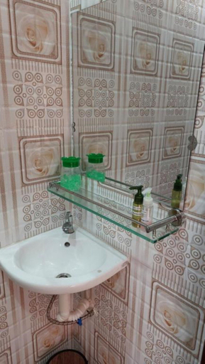 Bathroom 4, Cui Homestay, Quảng Điền